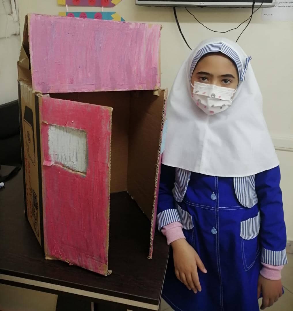 هنروکاردستی دانش آموزان پایه سوم